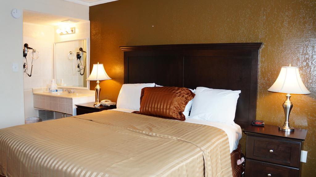 Americas Best Value Inn & Suites Kansas City Grandview Exterior foto